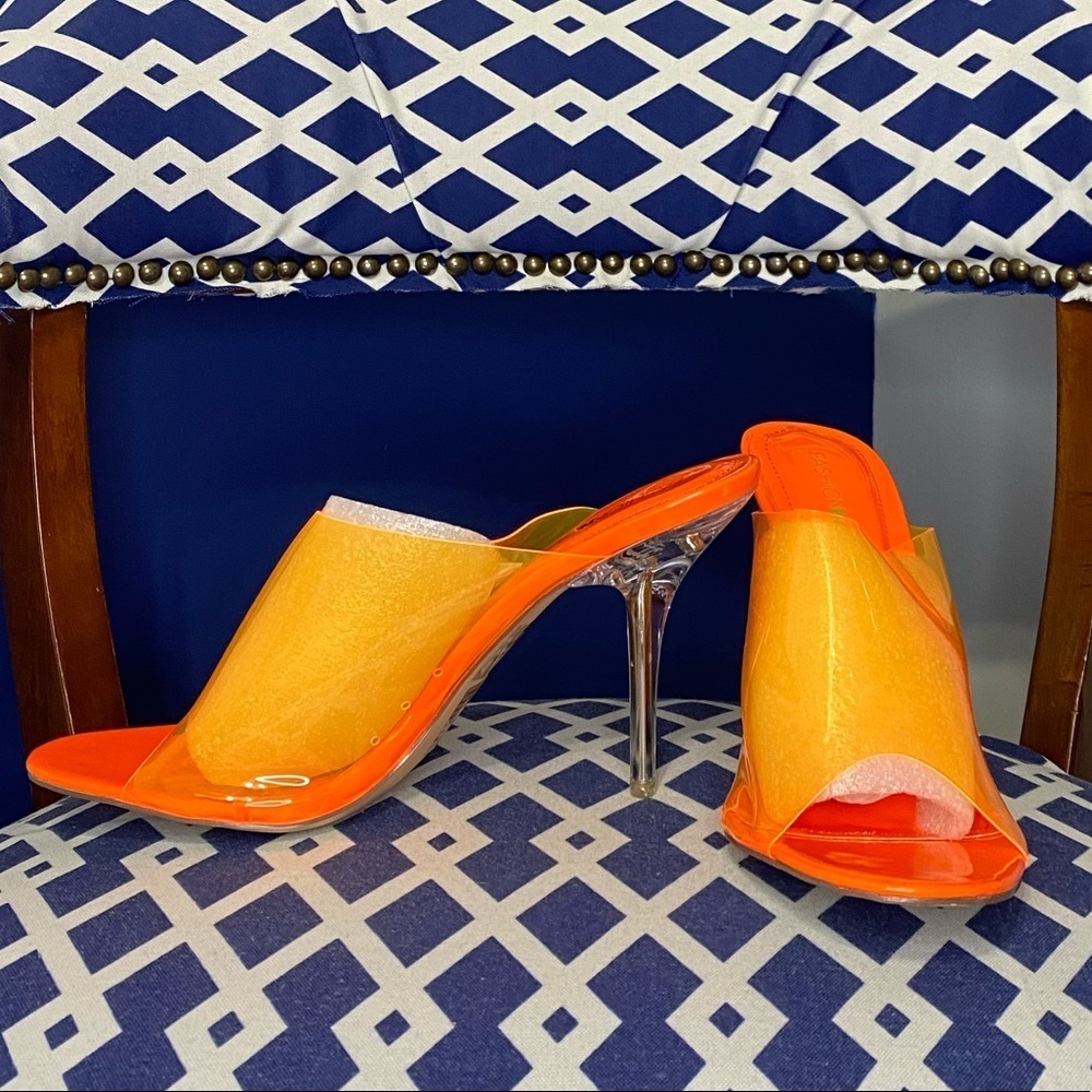 Neon orange clear lucite bright heeled mules open toe mule sandals Sz 11